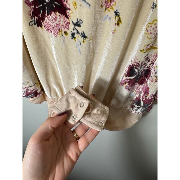 Intimately Free People Babe Slouchy Bodysuit Floral Velvet M - Picture 3 of 6